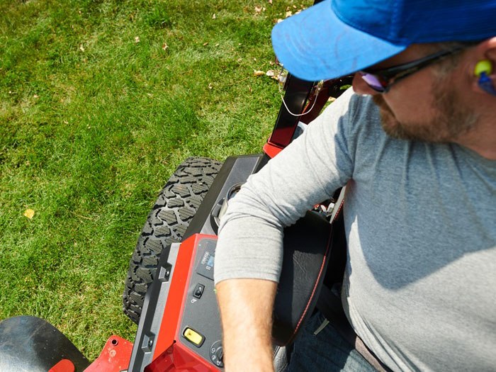 2023 Toro Z Master 4000 60 in. Kawasaki FX801V 25.5 hp (74054) in Stratford, Wisconsin - Photo 4