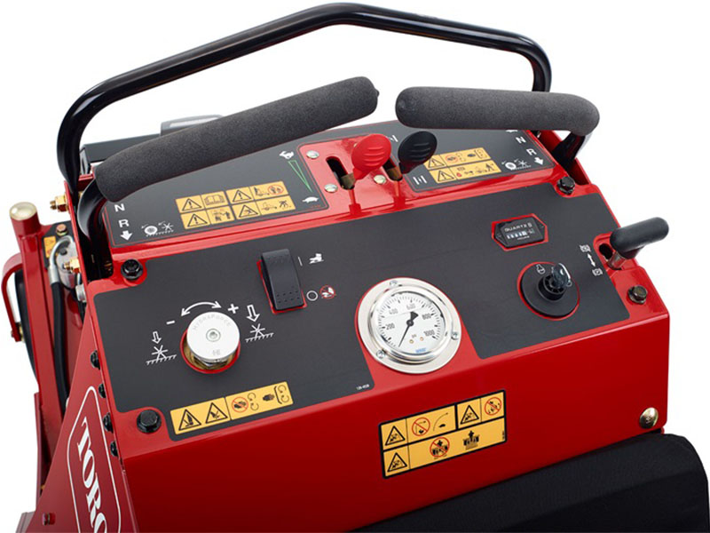 Toro 30 in. Stand-On Aerator in Gaylord, Michigan - Photo 3