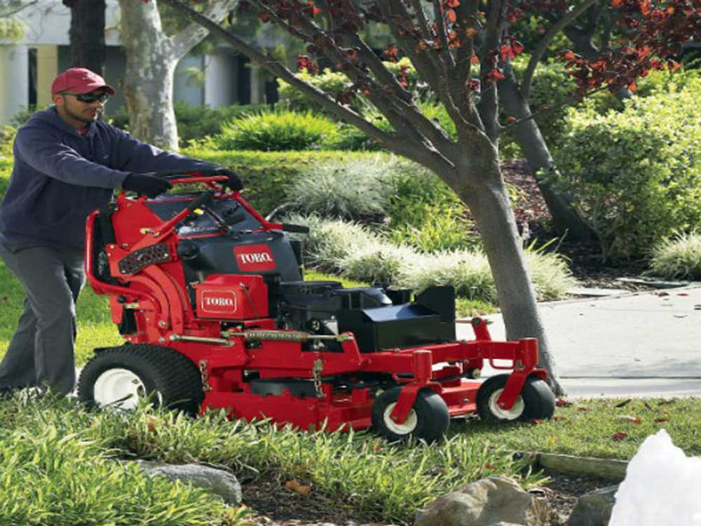 2025 Toro GrandStand 48 in. Kawasaki FX691V 22 hp in Stratford, Wisconsin - Photo 10