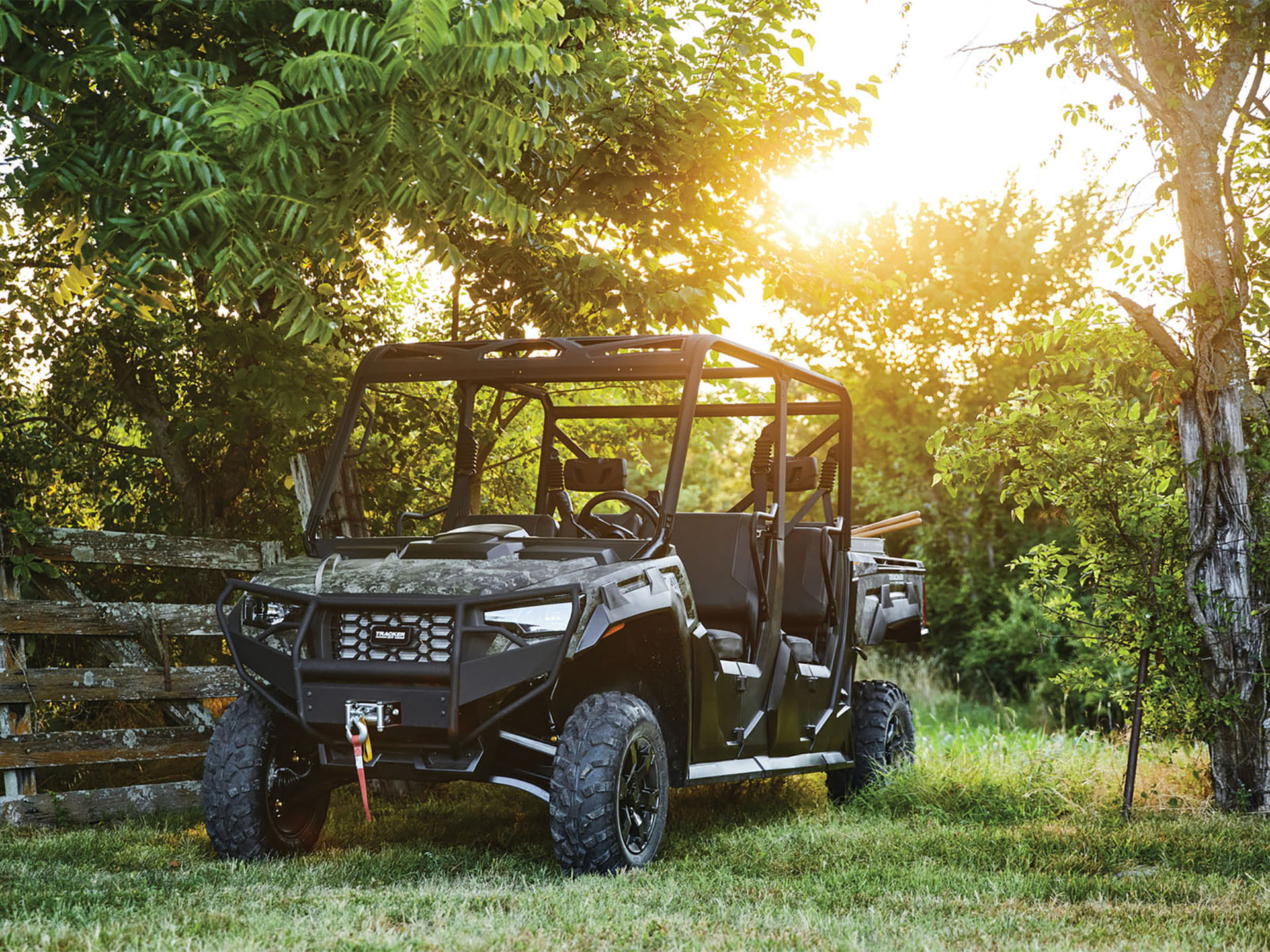 2024 Tracker Off Road 800SX LE Crew in Topeka, Kansas - Photo 17