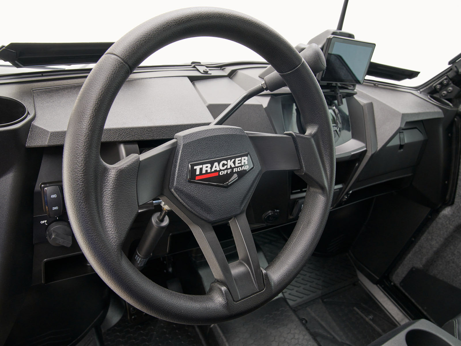 2025 Tracker Off Road 800SX LE Crew in Topeka, Kansas - Photo 4