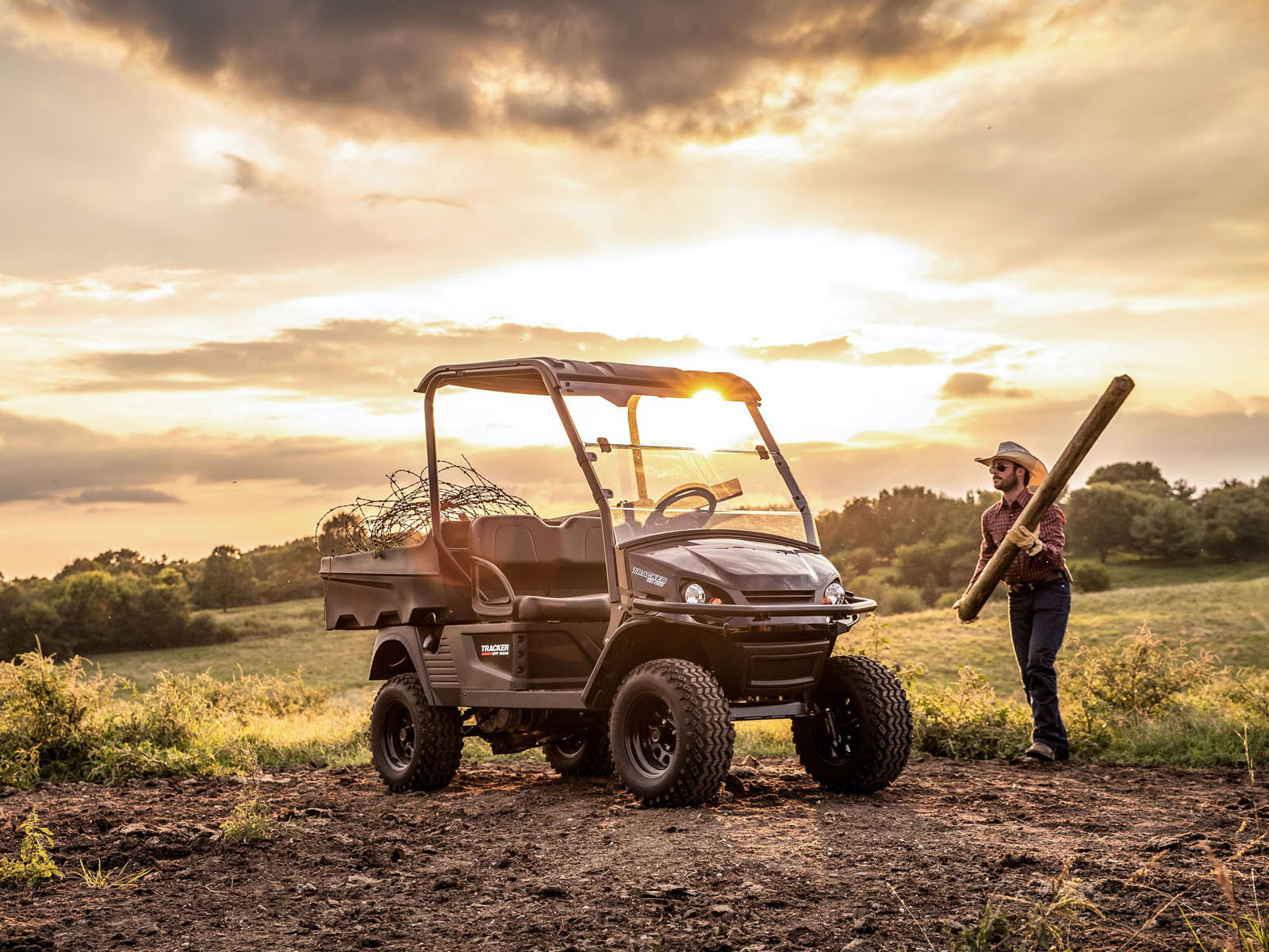 2025 Tracker Off Road OX400 in Topeka, Kansas - Photo 15