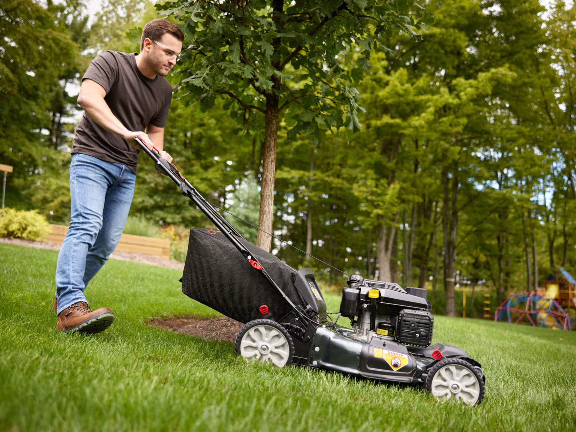 Troy-Bilt 21 in. 159 cc Gas Walk Behind Push Mower with Check Don't Change Oil and 3-in-1 Cutting TriAction Cutting System
