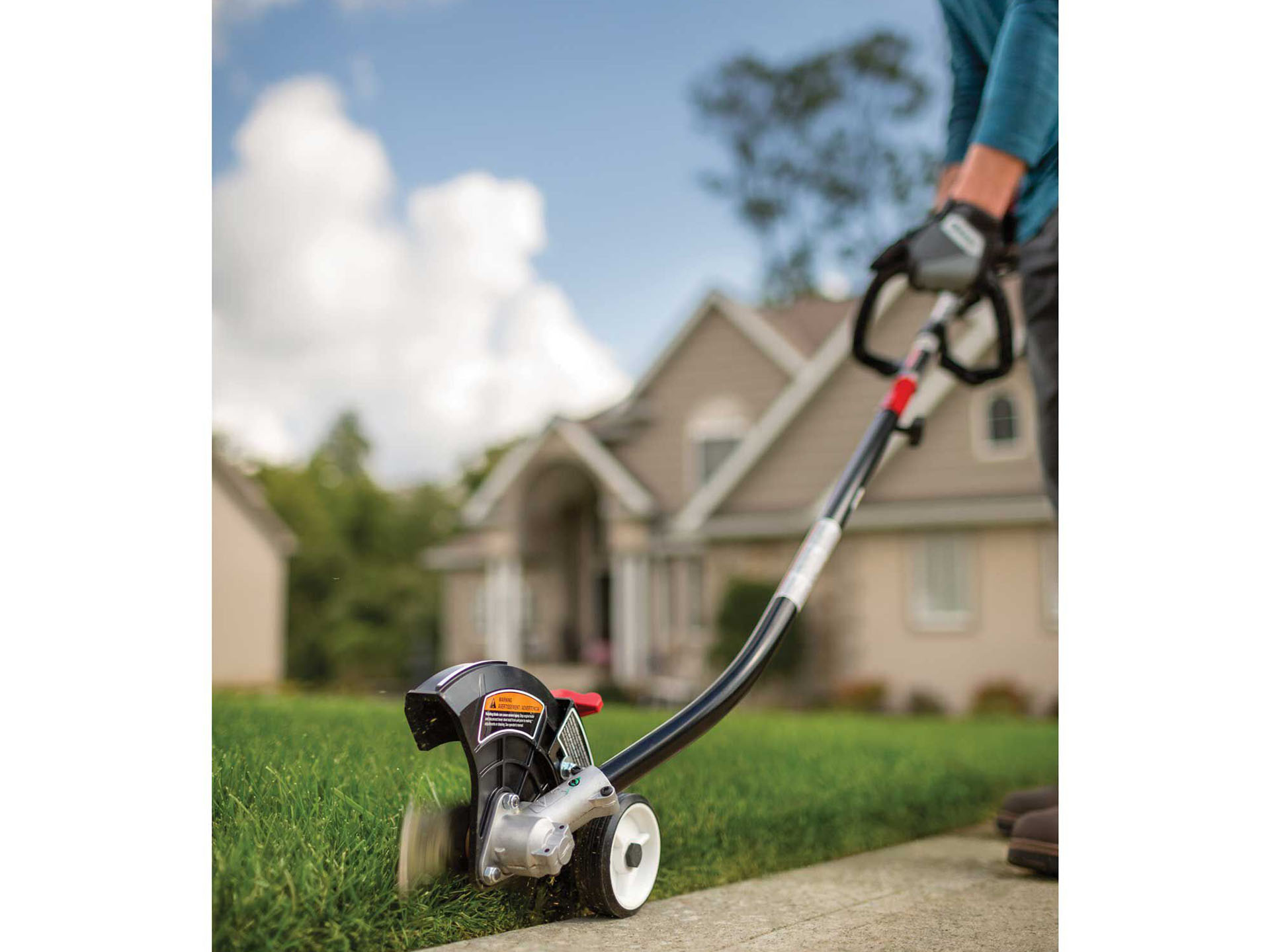 Troy-Bilt TPE720 TrimmerPlus Lawn Edger - Thumbnail 4