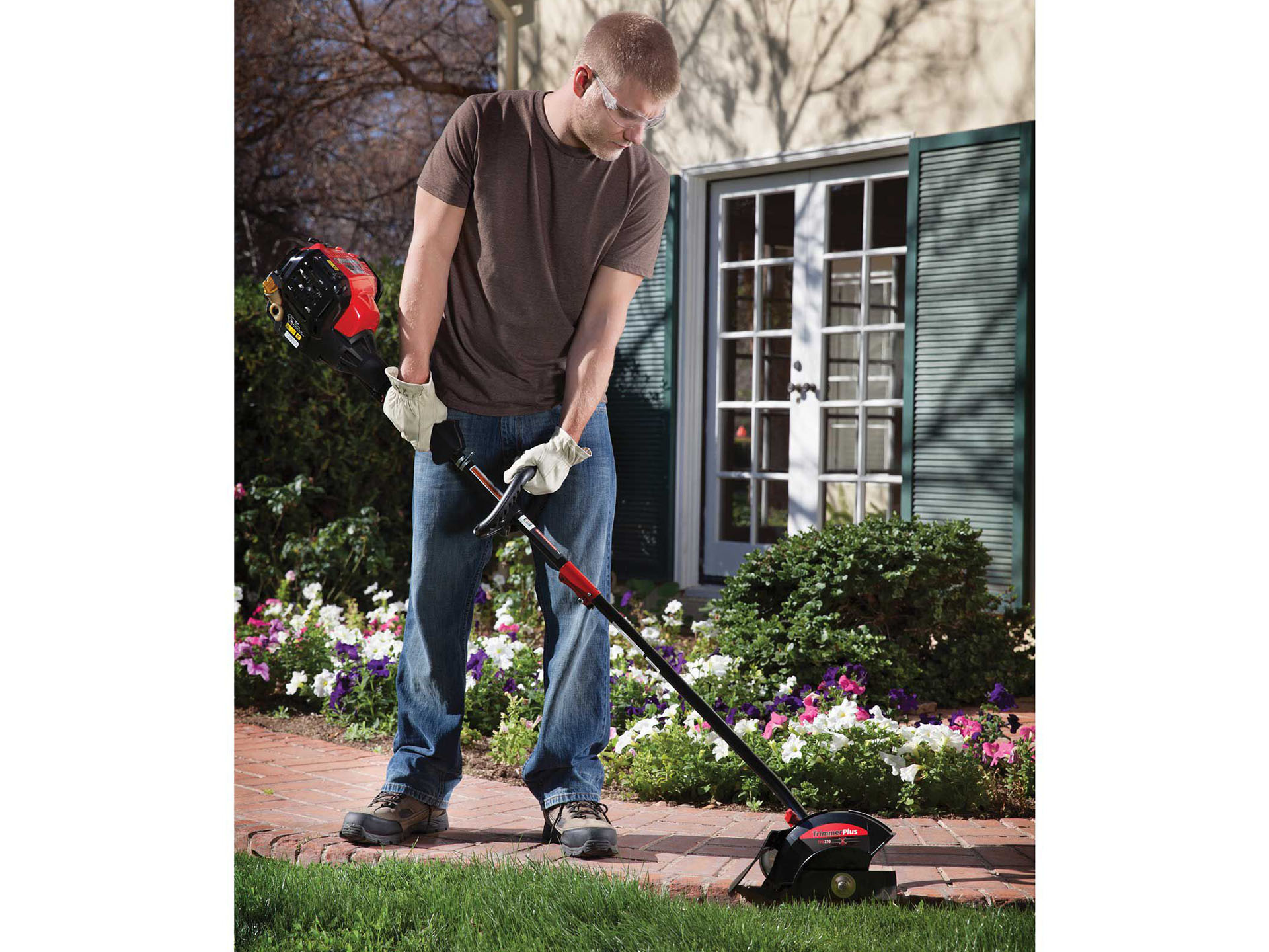 Troy-Bilt TPE720 TrimmerPlus Lawn Edger - Thumbnail 3