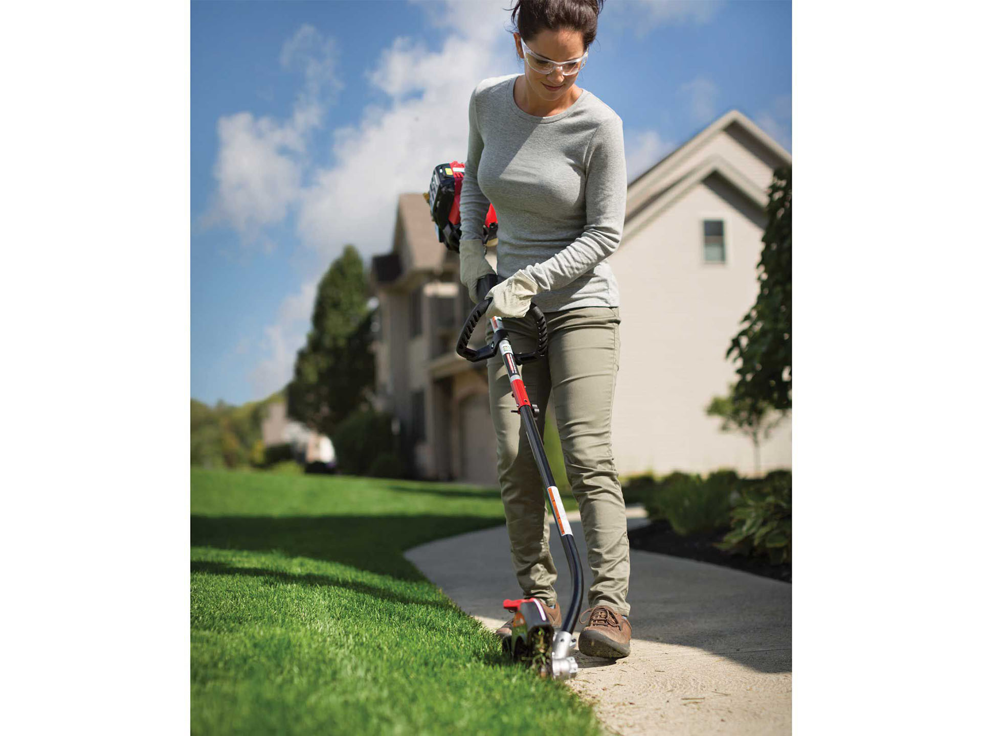 Troy-Bilt TPE720 TrimmerPlus Lawn Edger - Thumbnail 2