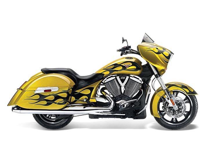 アライ オフヘル V-cross2 VICTORY CUSTOM PAINT 2014 Victory Cross Country® Motorcycles Elizabethton Tennessee