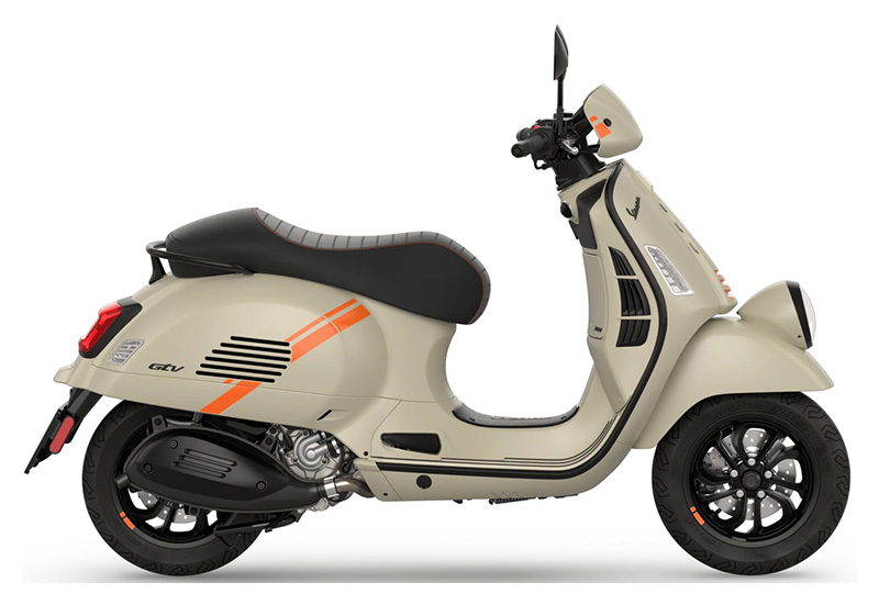 2024 Vespa GTV 300 in Fort Myers, Florida - Photo 2