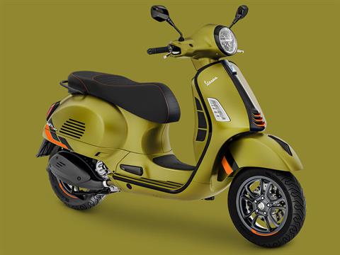 2025 Vespa GTS 310 SuperSport in Fort Myers, Florida - Photo 2