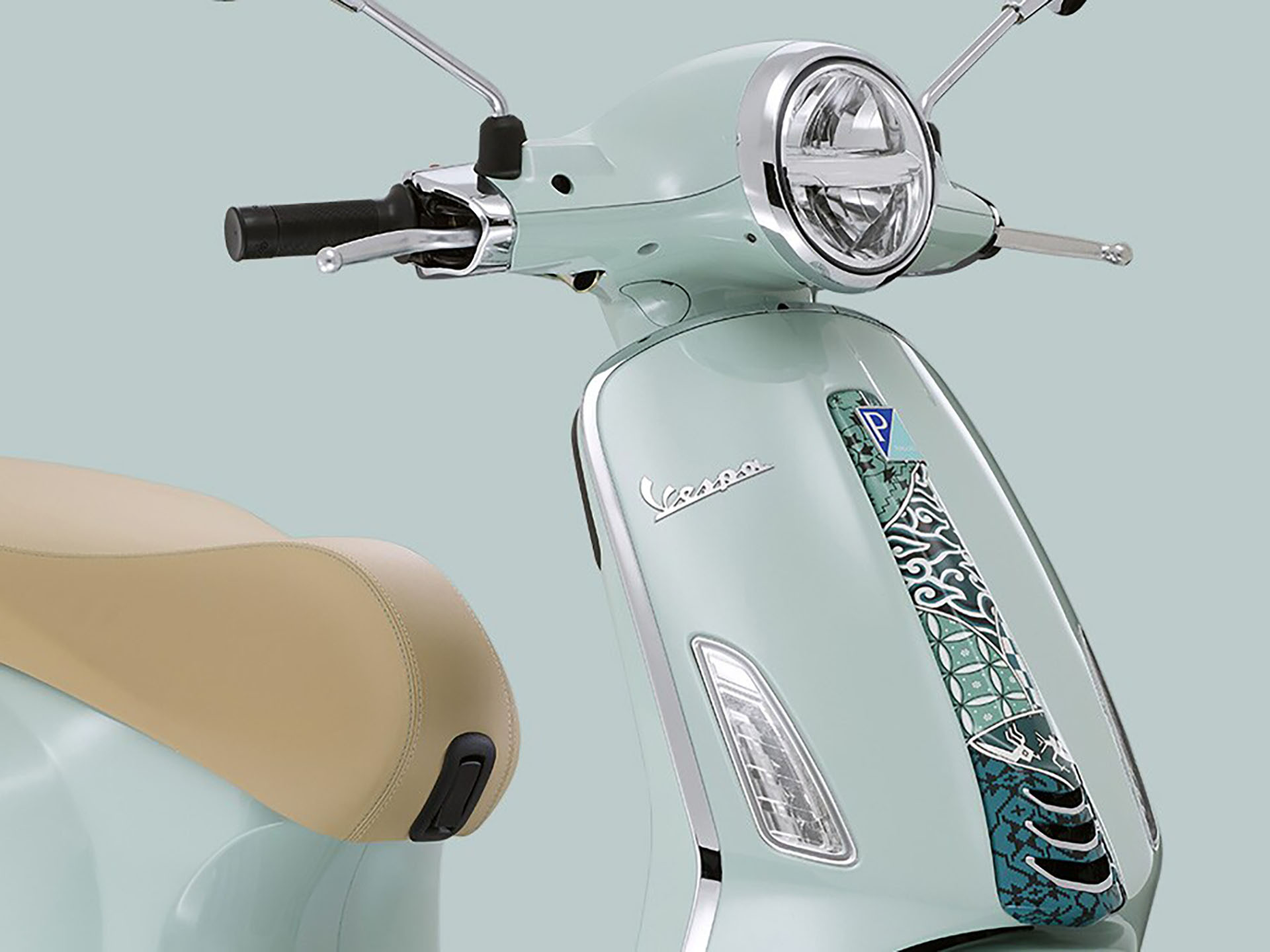 New 2025 Vespa Primavera 50 Batik Scooters in White Plains