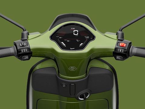 New 2026 Vespa Sprint 150 S | Scooters in Forest Lake MN | Blu