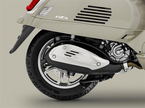 2027 Vespa GTS 310 in Fort Myers, Florida - Photo 4