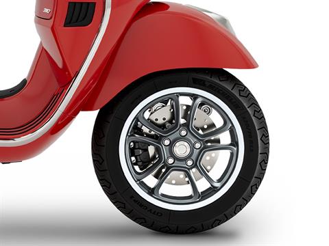 2027 Vespa GTS 310 Super in Fort Myers, Florida - Photo 11