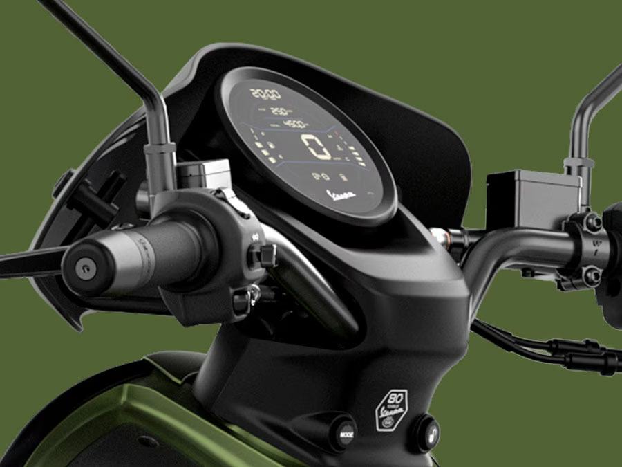 2027 Vespa GTV 310 8
