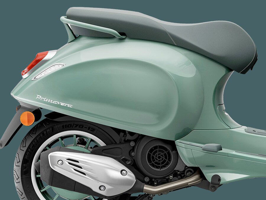 2027 Vespa Primavera 150 80th 5