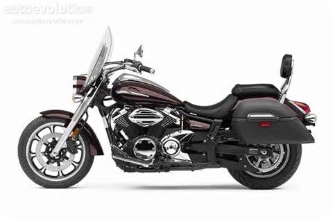2009 Yamaha V Star 950 Tourer in Manchester, New Hampshire - Photo 16