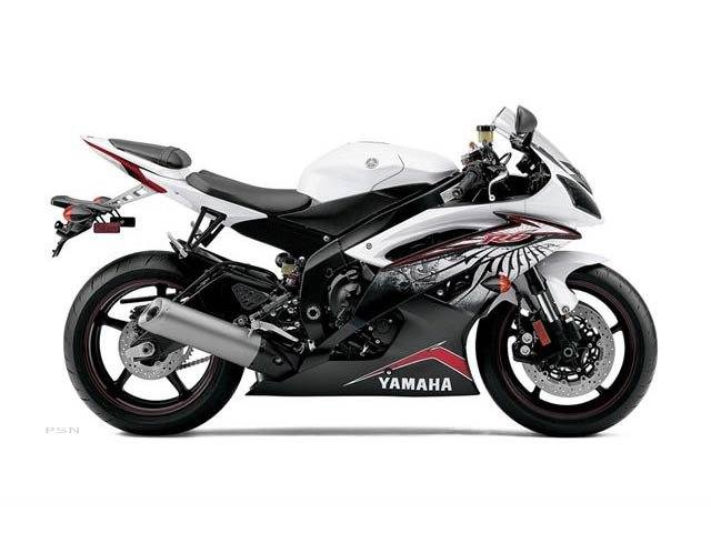 2012 Yamaha YZF-R6 in Foxboro, Massachusetts - Photo 1