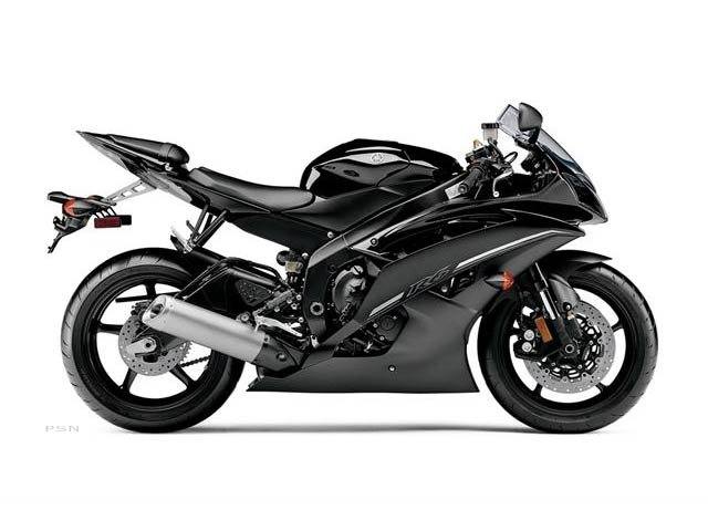 2012 Yamaha YZF-R6 in Foxboro, Massachusetts - Photo 2