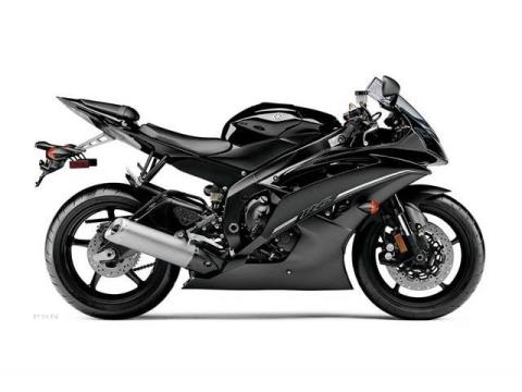 2012 Yamaha YZF-R6 in Foxboro, Massachusetts - Photo 2