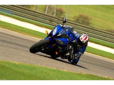 2012 Yamaha YZF-R6 in Foxboro, Massachusetts - Photo 9