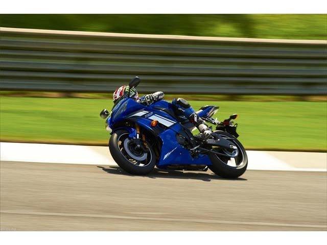 2012 Yamaha YZF-R6 in Foxboro, Massachusetts - Photo 11