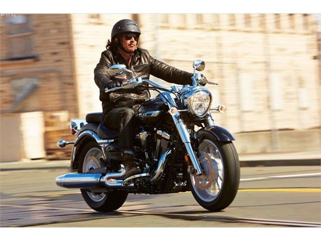 2013 Yamaha Roadliner S 11