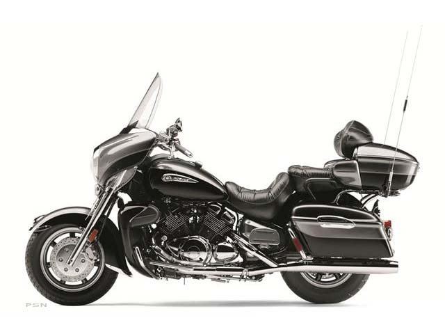 2013 Yamaha Royal Star Venture S in Foxboro, Massachusetts - Photo 2