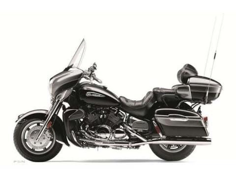 2013 Yamaha Royal Star Venture S in Foxboro, Massachusetts - Photo 2