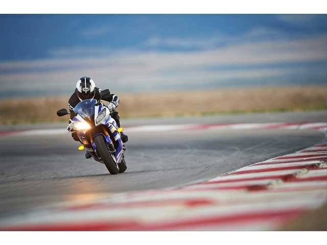 2014 Yamaha YZF-R6 in Houston, Texas - Photo 13