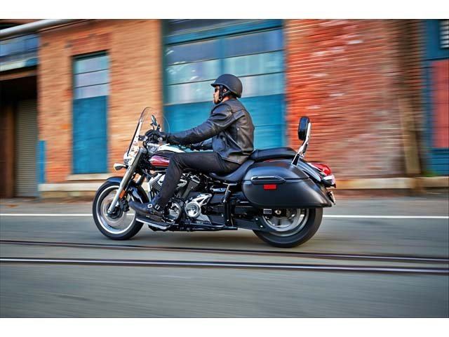 2014 Yamaha V Star 950 Tourer in Concord, New Hampshire - Photo 9