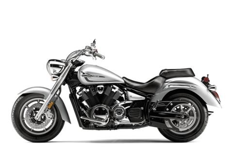 2015 Yamaha V Star 1300 in Enfield, Connecticut - Photo 11