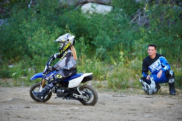 2015 Yamaha TT-R50E 8