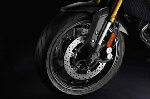 2015 Yamaha FJ-09 in Auburn, Massachusetts - Photo 14