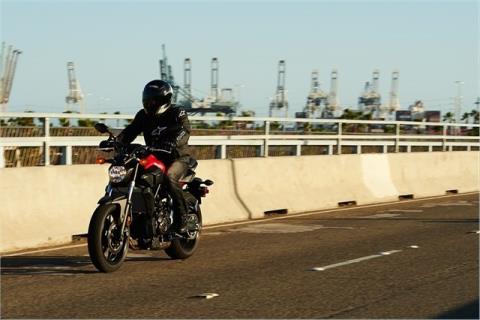 2015 Yamaha FZ-07 in Marietta, Ohio - Photo 19