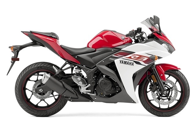 2015 Yamaha YZF-R3 11
