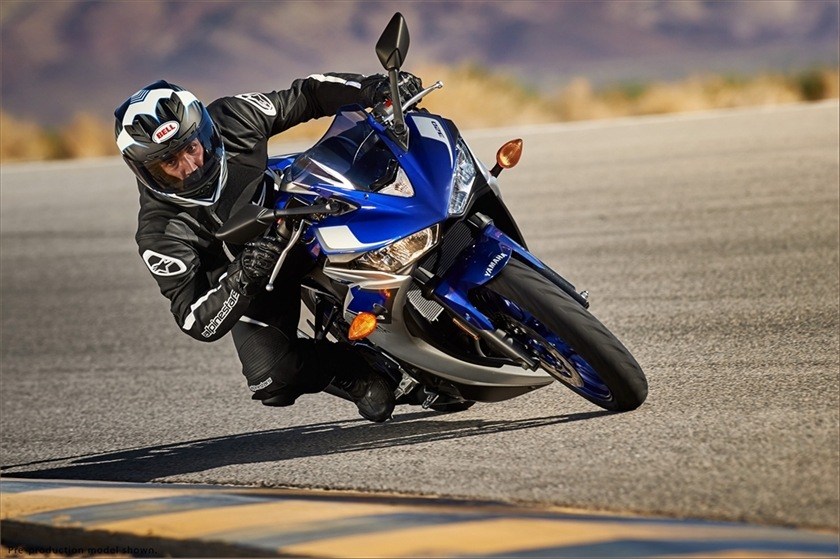2015 Yamaha YZF-R3 in Foxboro, Massachusetts - Photo 13