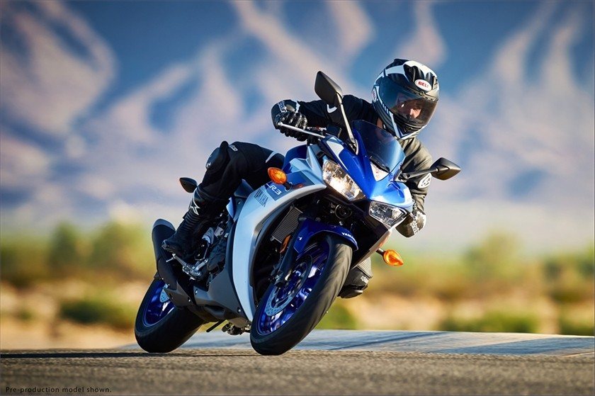 2015 Yamaha YZF-R3 in Foxboro, Massachusetts - Photo 16