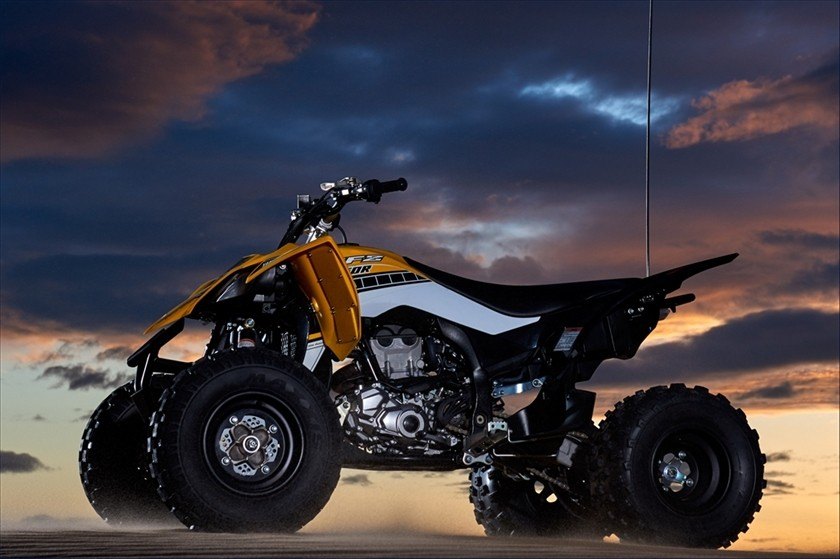 2016 Yamaha YFZ450R SE in Port Washington, Wisconsin - Photo 10