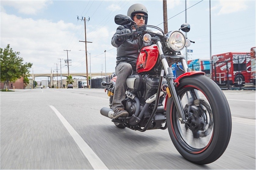 2016 Yamaha Bolt R-Spec 9