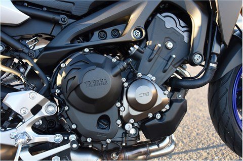 2016 Yamaha FJ-09 in Foxboro, Massachusetts - Photo 19