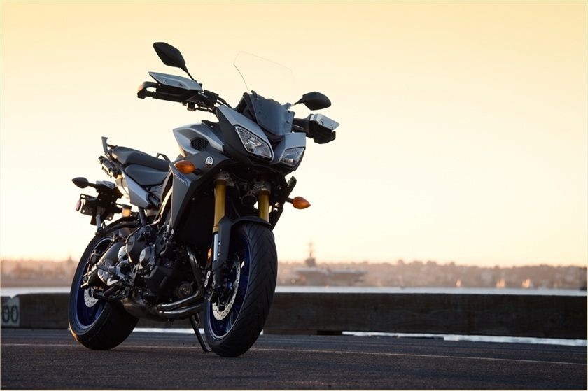 2016 Yamaha FJ-09 in Santa Maria, California - Photo 6
