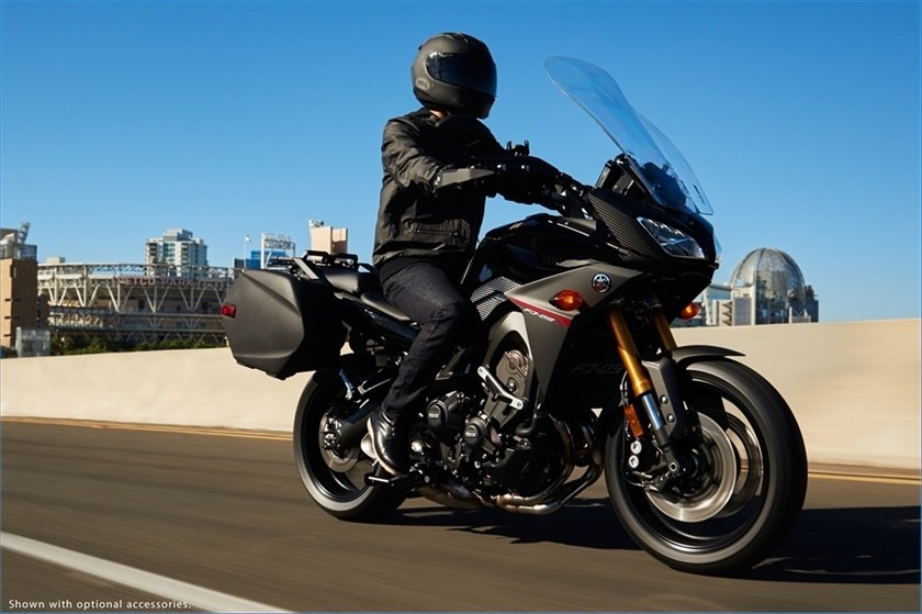 2016 Yamaha FJ-09 in Santa Maria, California - Photo 10