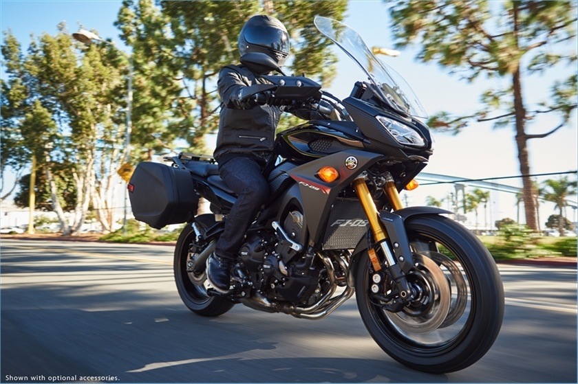 2016 Yamaha FJ-09 in Santa Maria, California - Photo 11