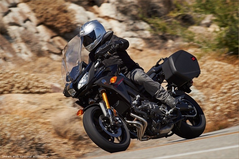 2016 Yamaha FJ-09 in Santa Maria, California - Photo 12