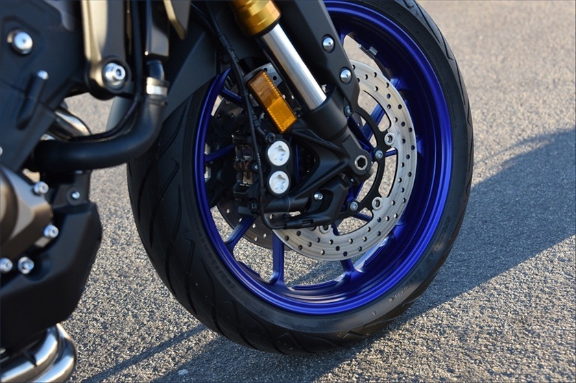 2016 Yamaha FJ-09 in Santa Maria, California - Photo 14