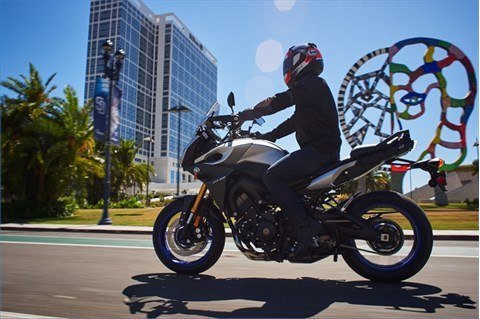2016 Yamaha FJ-09 in Santa Maria, California - Photo 20