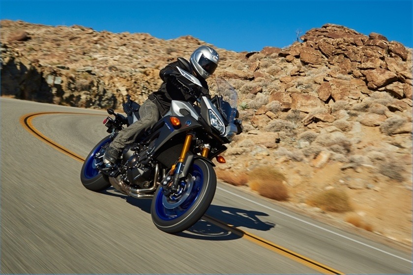 2016 Yamaha FJ-09 in Santa Maria, California - Photo 29