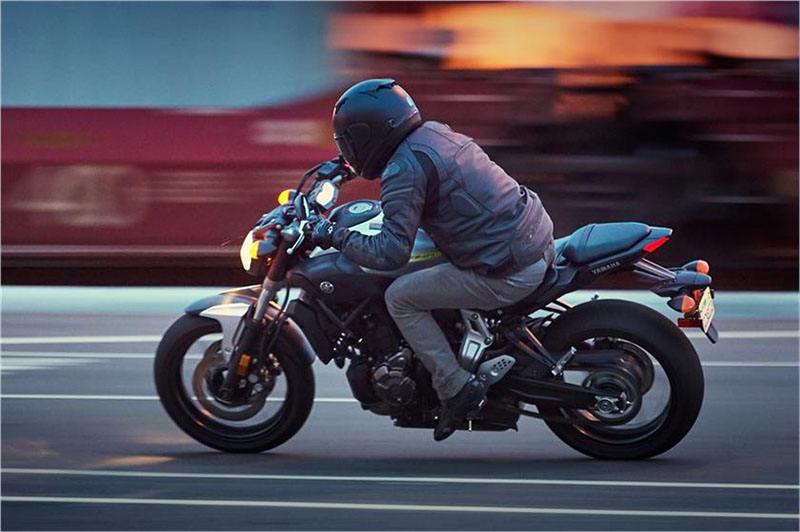 2017 Yamaha FZ-07 in Enfield, Connecticut - Photo 16