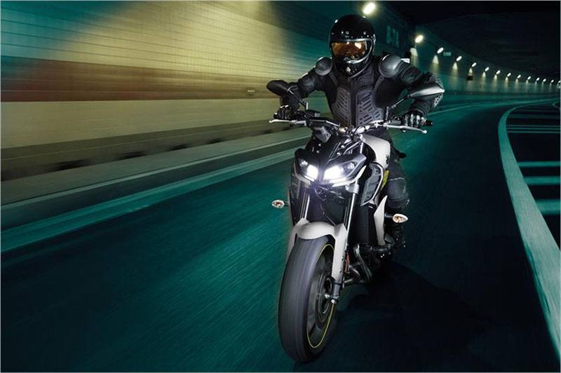 2017 Yamaha FZ-09 in Port Washington, Wisconsin - Photo 9
