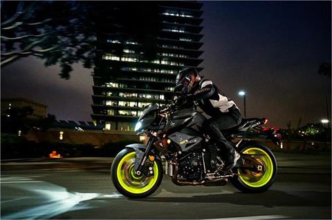 2017 Yamaha FZ-10 in Topeka, Kansas - Photo 7